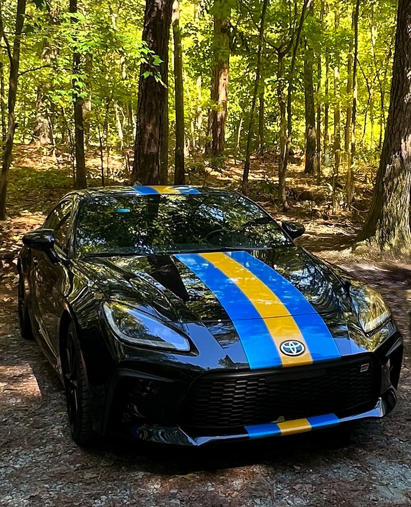 Catherine planned to retire in 2025, so in November '24, we downsized to one car, returning this leased fun-machine. She then accepted an offer to work for another year... I have been sans auto since and really miss this beauty 😬